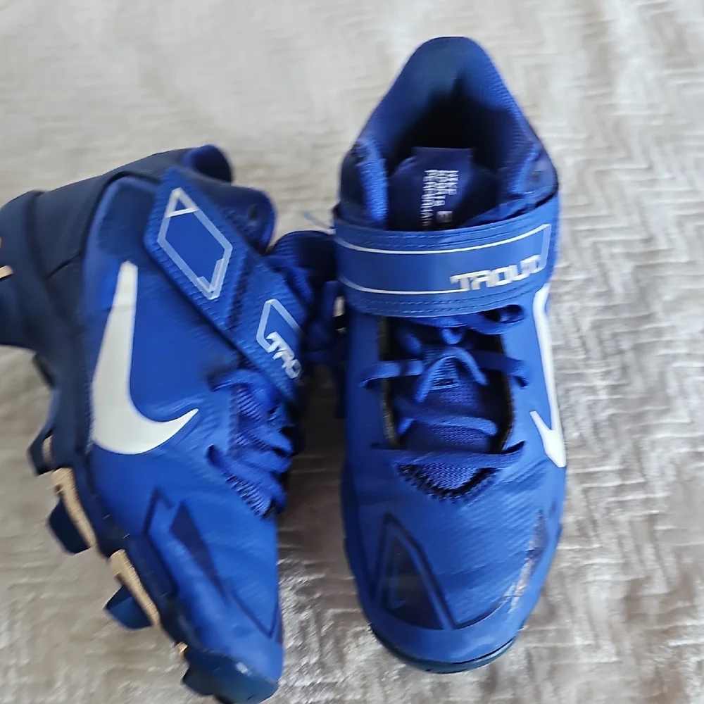 Nike Kids Sneakers - Blue and White - Picture 1 of 6